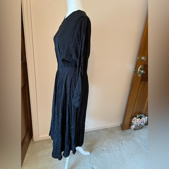 NWOT Iro Atry asymmetric cold-shoulder satin-jacquard midi dress - Picture 5 of 9